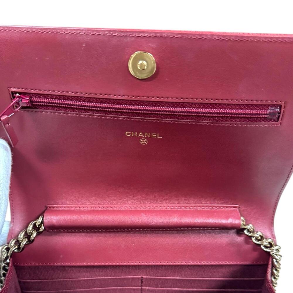 CHANEL Authentic Red Caviar Leather Wallet - Picture 9 of 13
